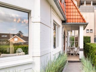 Villa near De Panne Beach with Sea Views, cleaning included - Koksijde - 4
