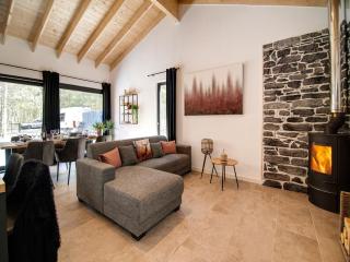 Biron Home with Barrel Sauna, cleaning included - Érezée - 5