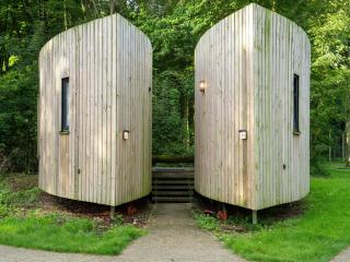 Suite in Tournai near Forest Dock, cleaning included - - 1