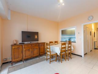 Stylish Seaside Stay with Pool, cleaning included - 0