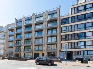 Apartment near seawall with sea view, cleaning included - Koksijde - 9