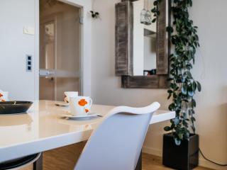 Apartment by Zeedijk with Sea View, cleaning included - Koksijde - 2