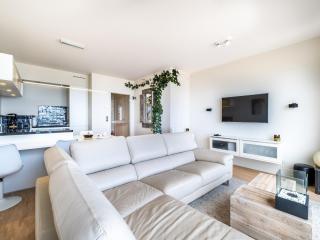 Apartment by Zeedijk with Sea View, cleaning included - Koksijde - 4