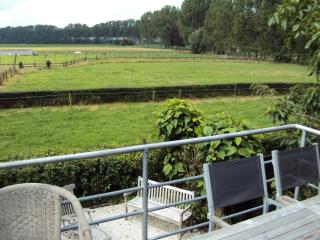 Apartment in Maldegem with Scenic Terrace, cleaning included - Maldegem - 3