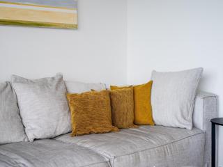 Apartment on Zeedijk with Stunning Sea Views, cleaning included - Koksijde - 2