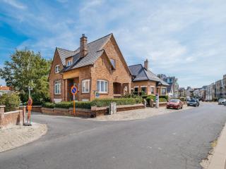 Villa in Koksijde with Sunny Garden, cleaning included - Koksijde - 9