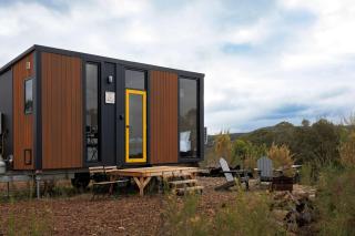 Binbeal by Tiny Away - Steels Creek - 0