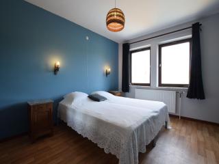 Welcoming Holiday Home with large garden, cleaning included - Porcheresse - 7