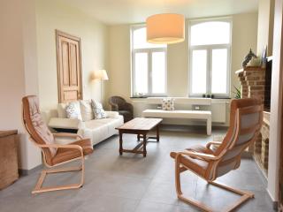 Mansion in Roesbrugge with Garden, cleaning included - Beveren - 9