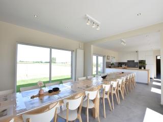 Mansion in Roesbrugge with Garden, cleaning included - Beveren - 2