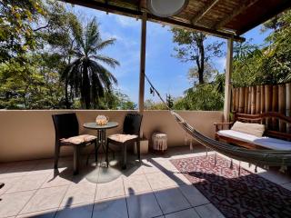 Iwa Zaru Sea view treehouse Free park tour & breakfast - 3