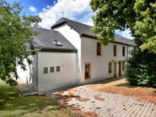 Holiday Home in Chiny near Semois River, cleaning included - Chiny - 3