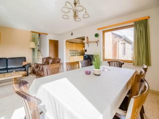 Holiday Home in Roy with Valley Views, cleaning included - Roy - 8