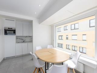 Bright Beachfront Apartment, cleaning included - 5