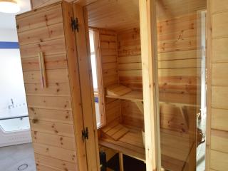 Riverside Retreat with Sauna, cleaning included - 6