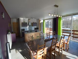 Riverside Retreat with Sauna, cleaning included - 8