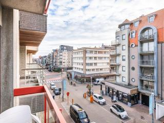 Apartment in St Idesbald with Sea Views, cleaning included - Koksijde - 6