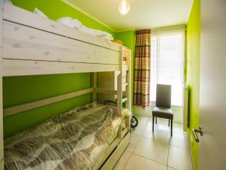 Central Stay Near Tram & Sea, cleaning included - 1