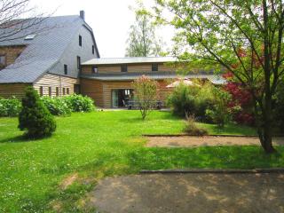Sourbrodt Home with Private Pool, cleaning included - Sourbrodt - 2