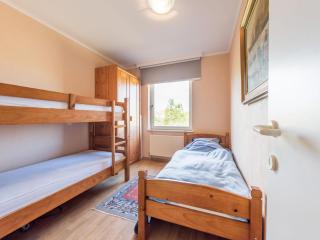 Apartment near Koksijde by the Sea, cleaning included - Sint-Idesbald - 2