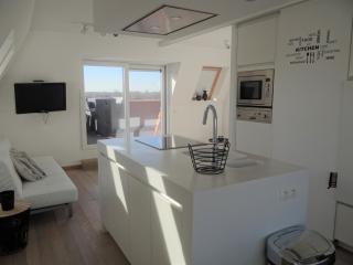 Attic Apartment in Nieuwpoort by Sandy Beaches, cleaning included - Nieuwpoort - 3