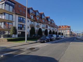 Attic Apartment in Nieuwpoort by Sandy Beaches, cleaning included - Nieuwpoort - 5