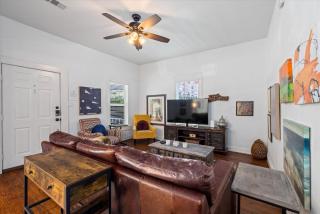 Heights Home Nr Dt Washington Desk Yard Bbq - Houston - 4