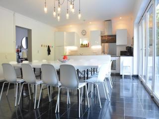 Holiday Home in Anhée near Maredsous Forest, cleaning included - Denée - 2