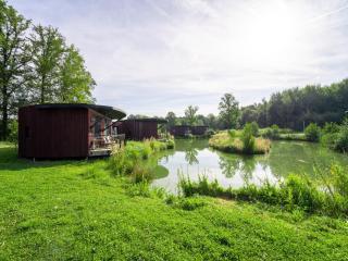 Vacation House near Tournai in Award-Winning Park, cleaning included - - 2
