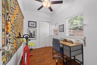 Heights Home Nr Dt Washington Desk Yard Bbq - Houston - 7