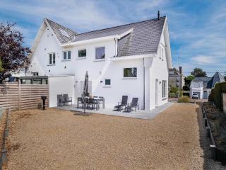 Villa by the Sea in Belgium with Sunny Terrace, cleaning included - Koksijde - 9