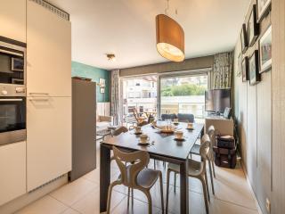 Duplex near Zeedijk & Center with Sunny Balcony, cleaning included - Koksijde - 8