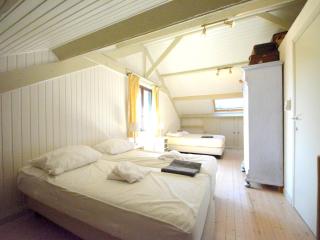 Chalet in Bi vre for 9 Person, cleaning included - Bièvre - 1
