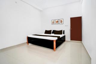 SPOT ON Hotel Vardaan - Naini - 0