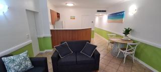 Waterfront Terraces - Cairns - 1