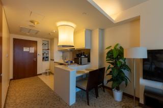 Panoramic Burj Khalifa Views - Modern & Comfy Gem - 6