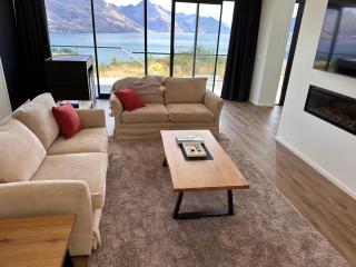 1Queenstown - Stunning Lake and Mountain Views - Queenstown - 8