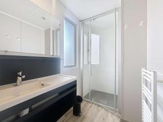Mobil-home Grand Confort 4 pers, 2 ch, piscine chauffée à 200m de la plage - FR-1-361A-65 - Jullouville-les-Pins - 2