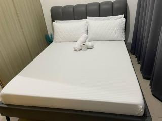 Walking Distance to Mall of Asia - Spacious Condo with Hot Shower and Balcony - 7