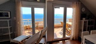 Sea-view apartments, 2 bedrooms, 2 baths, 50 meters from beach! - 4