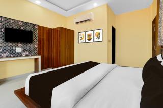 Hotel O Tomar Hotel and Restaurant - Shivpurī - 1