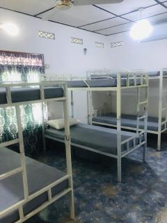 Trinco Be Cool Hostel - Trincomalee - 8