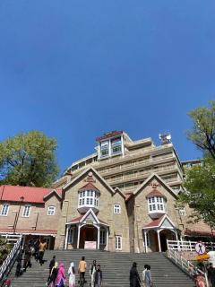 1 BR Baithak Stays Luxury Apt Beside Falettis - Murree - 8