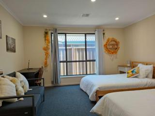 5 bd 2 bath stylish retreat close to beach and wineries in Christie Downs - Christies Beach - 5