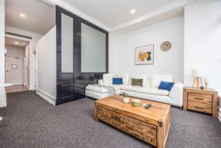 Luxury Heritage with FREE parking, pools and gyms - Auckland - 3