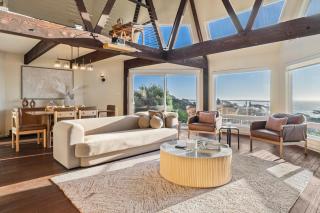 Newly updated w Stunning ocean view in Moss beach Near San Francisco Bay Area - 3