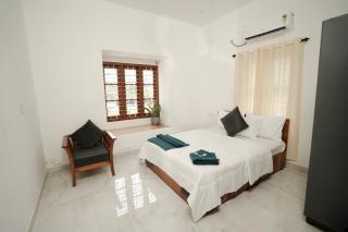 Royal Turn Modern Villa - Alleppey - 5