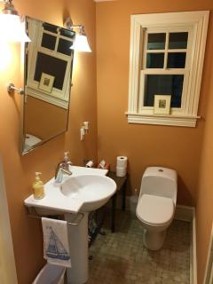1879 Downtown Annapolis Home with Koi Ponds and Gardens - Annapolis - 7