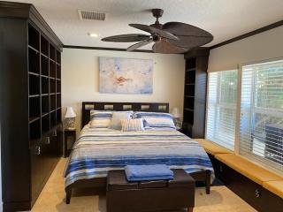 Oceanfront Paradise - Palm Trees, Hammocks, Pool - 8