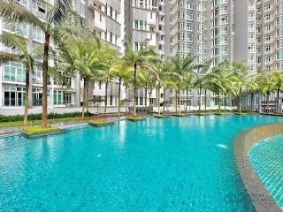 1 Medini Residence Near Legoland - - 6